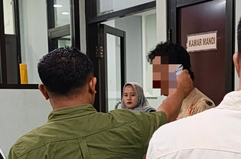 Polisi Grebek Aula Dindikbud Lumajang, Satu Pengedar Sabu dan Ganja Diamankan