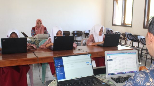 21 Siswa SD di Lumajang Ikuti TKA Bergantian, Sekolah Hancur Diterjang Semeru