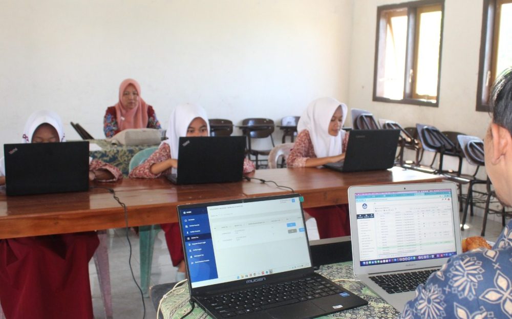 21 Siswa SD di Lumajang Ikuti TKA Bergantian, Sekolah Hancur Diterjang Semeru