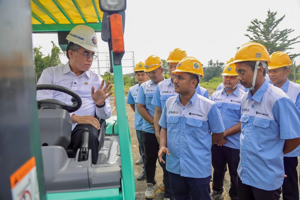 Ijazah Tak Lagi Jadi Penentu! Wamenaker: Dunia Kerja Kini Utamakan Kompetensi