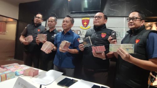 Kejati Jatim Sita Fortuner Milik Tersangka Pungli Perizinan ESDM, Diduga Hasil Gratifikasi