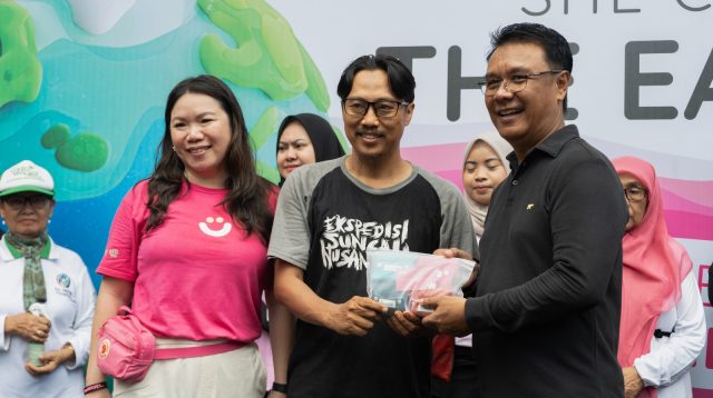 DLH Surabaya dan Ecoton Sinergi Entaskan Kali Tebu dari Sampah Plastik