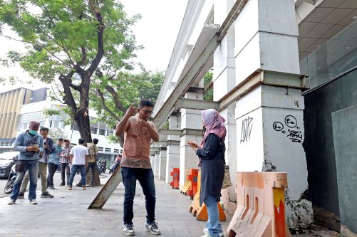 Pemkot Surabaya Bongkar Fasad Eks Toko Nam di Embong Malang Mulai Malam Ini
