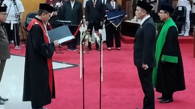 Syaifuddin Zuhri Resmi Pimpin DPRD Surabaya 2024–2029
