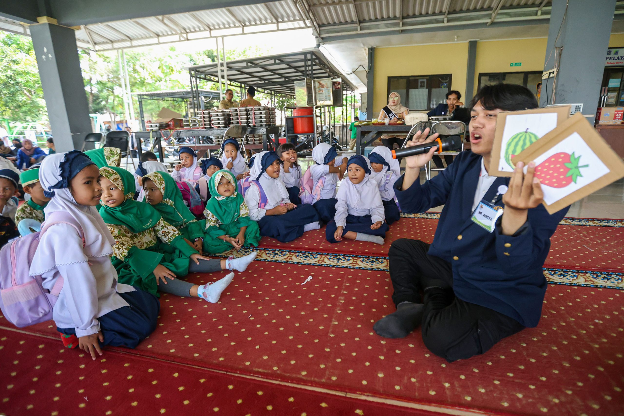 Ciptakan Akses Setara, Kecamatan Pakal Hadirkan Kursus Bahasa Inggris ‘RICH’ Gratis