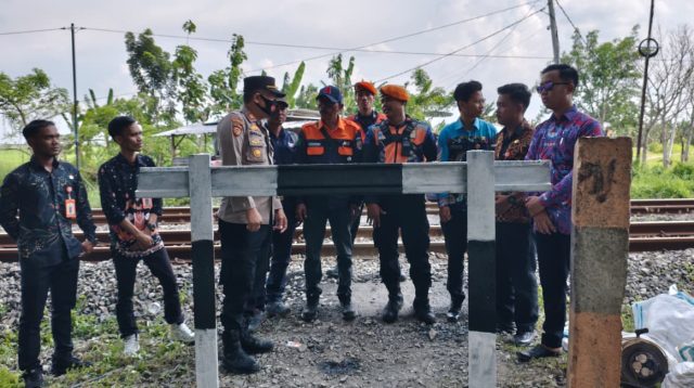 KAI Daop 8 Surabaya Tutup 139 Perlintasan Liar, Warga Diminta Tak Buka Akses Ilegal