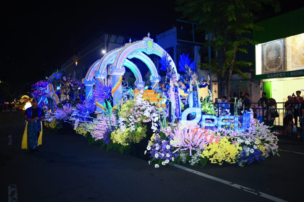 Pelindo Gaungkan Pelestarian Laut Lewat “Harmony of Ocean” di Surabaya Vaganza 2026