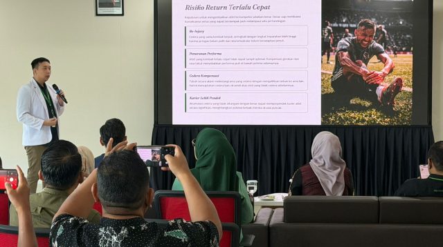 KONI Jatim–RS Ubaya Perkuat Edukasi Penanganan Cedera, Pelatih Puslatda Dibekali Pemahaman Medis