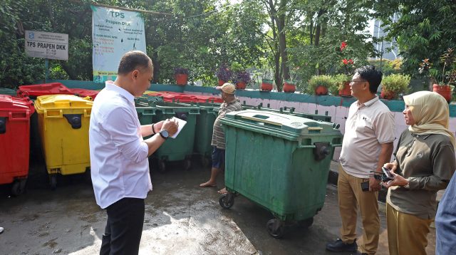 Harga Plastik Naik, DLH Surabaya Dorong Warga Pilah Sampah dari Rumah untuk Tambah Penghasilan