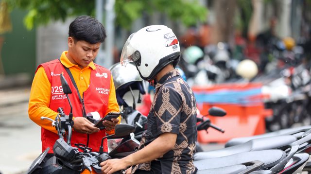 Tarif Parkir Rp733 Berlaku Selama HJKS 2026 di Surabaya