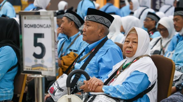 Embarkasi Surabaya Berhasil Berangkatkan 43.998 Jemaah Haji, Layanan Makkah Route Jadi Andalan