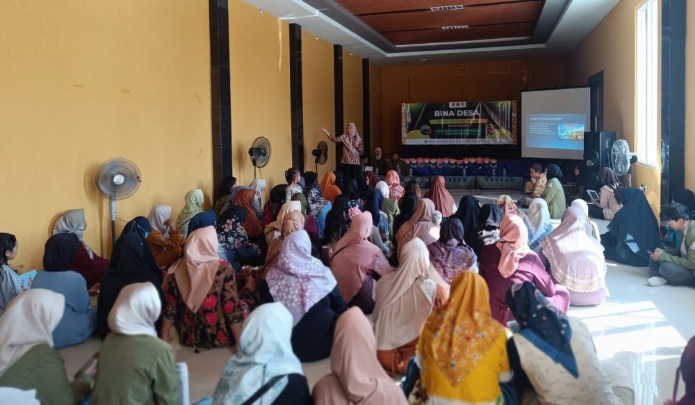 Dosen Ilmu Komunikasi UPN Veteran Jatim Kenalkan Pemanfaatan AI bagi UMKM