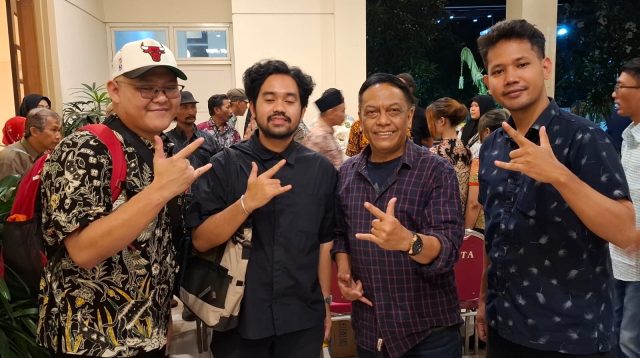 Panggung Rungkut Membara: Lahirnya 'Trah Banteng' Muda Surabaya, Penerus Biologis dan Ideologis