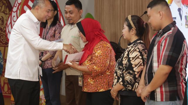 Sebanyak 3.850 Warga Surabaya Terima BLT DBHCHT 2026, Cair Dua Tahap
