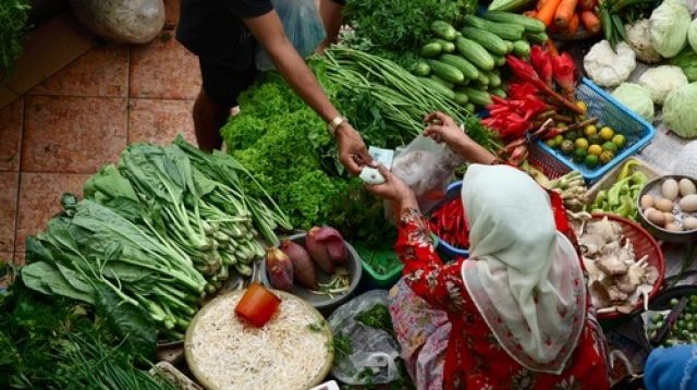 Keyakinan Konsumen Tinggi, Konsumsi di Jatim Tetap Solid