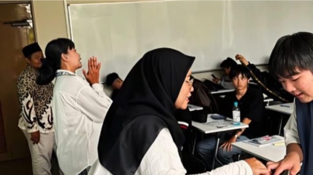 Unesa Bawa Misi Diplomasi Budaya, Kenalkan Tradisi Nusantara di Kampus Jepang