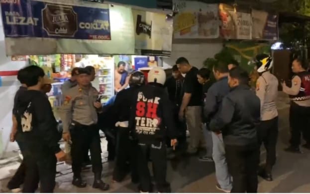 Polrestabes Surabaya Buru Pelaku Bentrok di Kalijudan