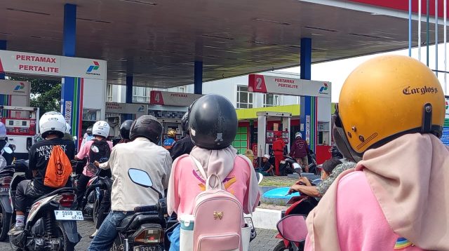 Harga Pertamax Naik, Warga Lumajang Kaget