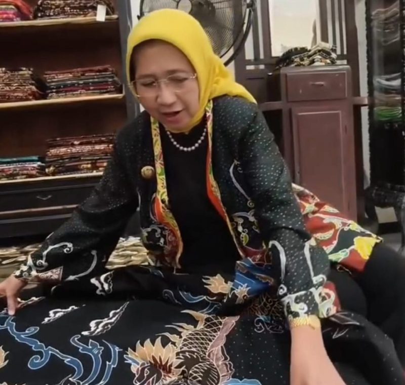 Bupati Lumajang Dorong Motif Batik Tumpak Sewu, Perkuat Identitas Daerah dan Ekonomi Kreatif
