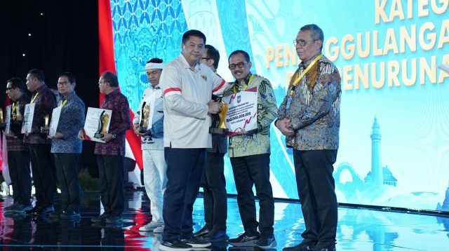 Surabaya Borong Penghargaan Nasional, Sabet Rp5 Miliar Berkat Komitmen Atasi Stunting dan Kemiskinan
