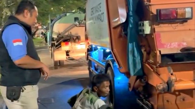 Cegah Air Lindi Tumpah di Jalan, Pemkot Surabaya Lakukan Pengawasan Langsung