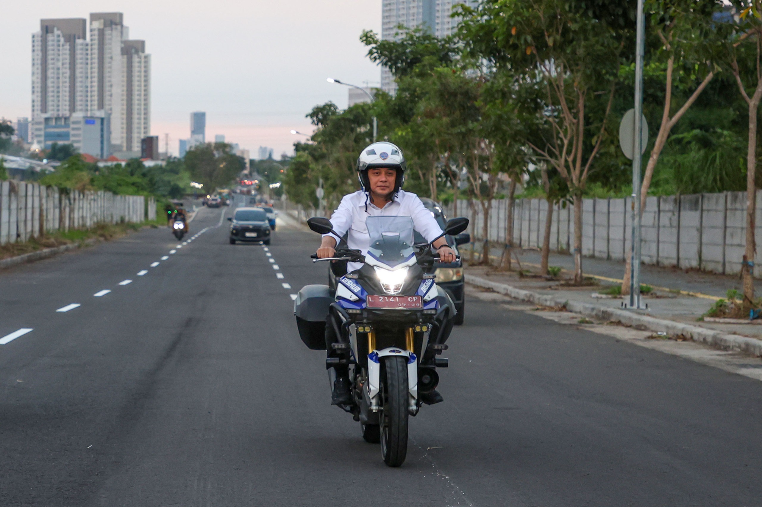 Solusi Macet Lontar, Eri Cahyadi Buka Radial Road Sepanjang 2,6 Kilometer