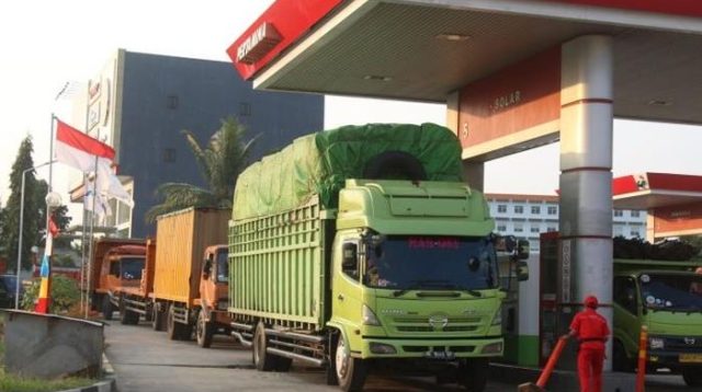Solar Langka, Pengusaha Truk Desak Gubernur Jatim Turun Tangan