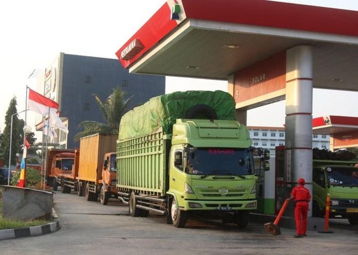 Solar Langka, Pengusaha Truk Desak Gubernur Jatim Turun Tangan