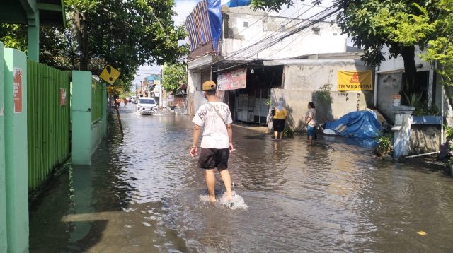 Dua Hari Diguyur Hujan, 37 Titik di Surabaya Tergenang: BPBD Ungkap Pemicu