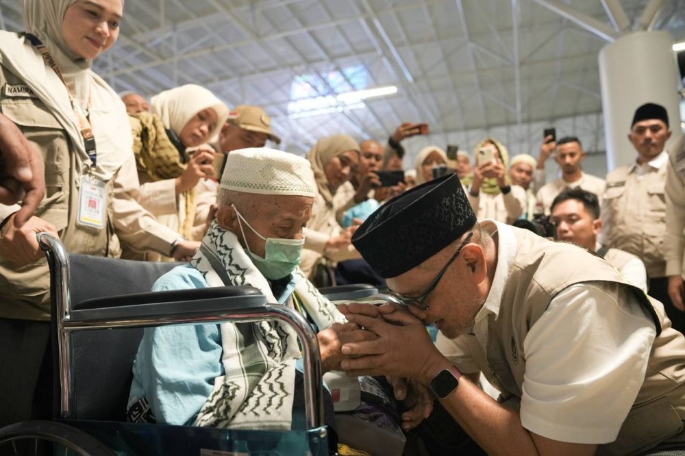 Jemaah Indonesia Mulai Kembali ke Tanah Air
