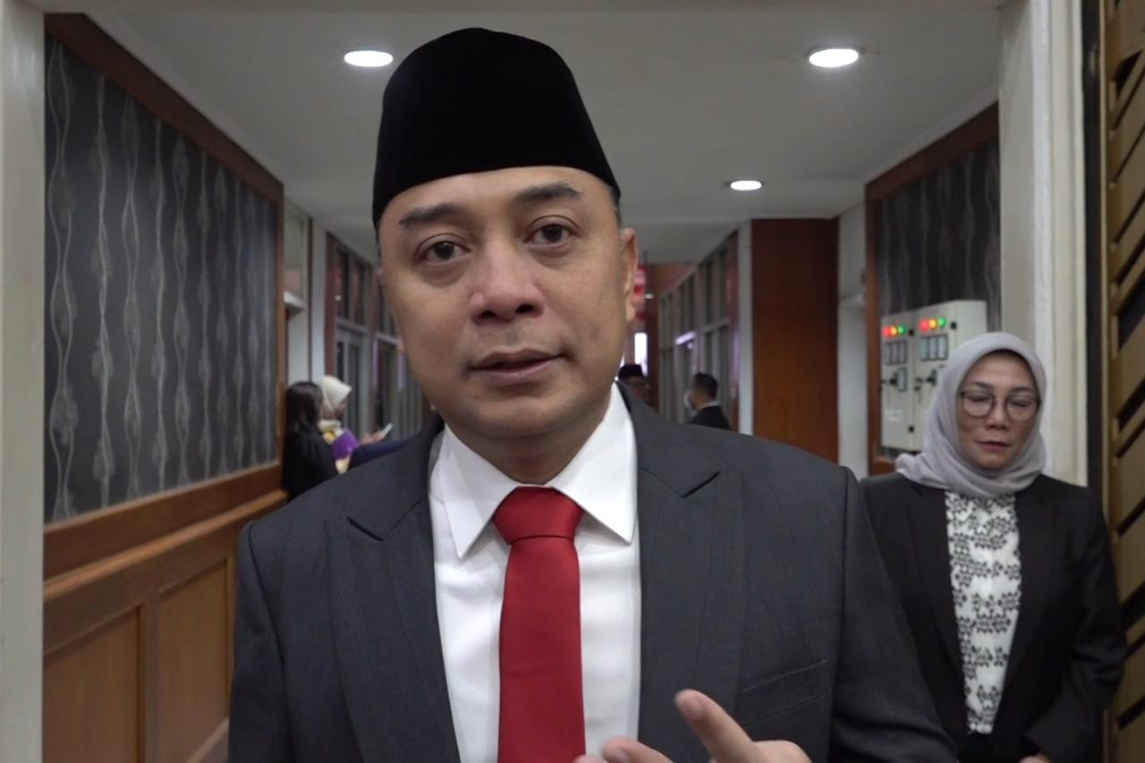 Wali Kota Eri Terbitkan SE: Nekat Tarik Pungli, Pengurus RT/RW di Surabaya Bakal Dicopot