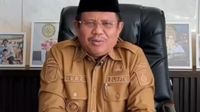 KPK menetapkan Bupati Lombok Barat Lalu Ahmad Zaini sebagai tersangka dugaan korupsi usai operasi tangkap tangan (OTT).