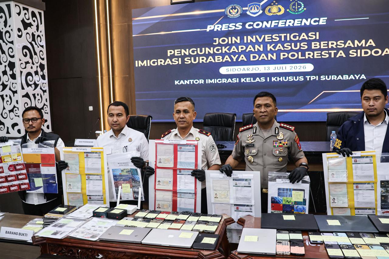 Misteri Tas Berisi 9 Paspor di Batu Bongkar Sindikat Siber Internasional Asal China dan Vietnam