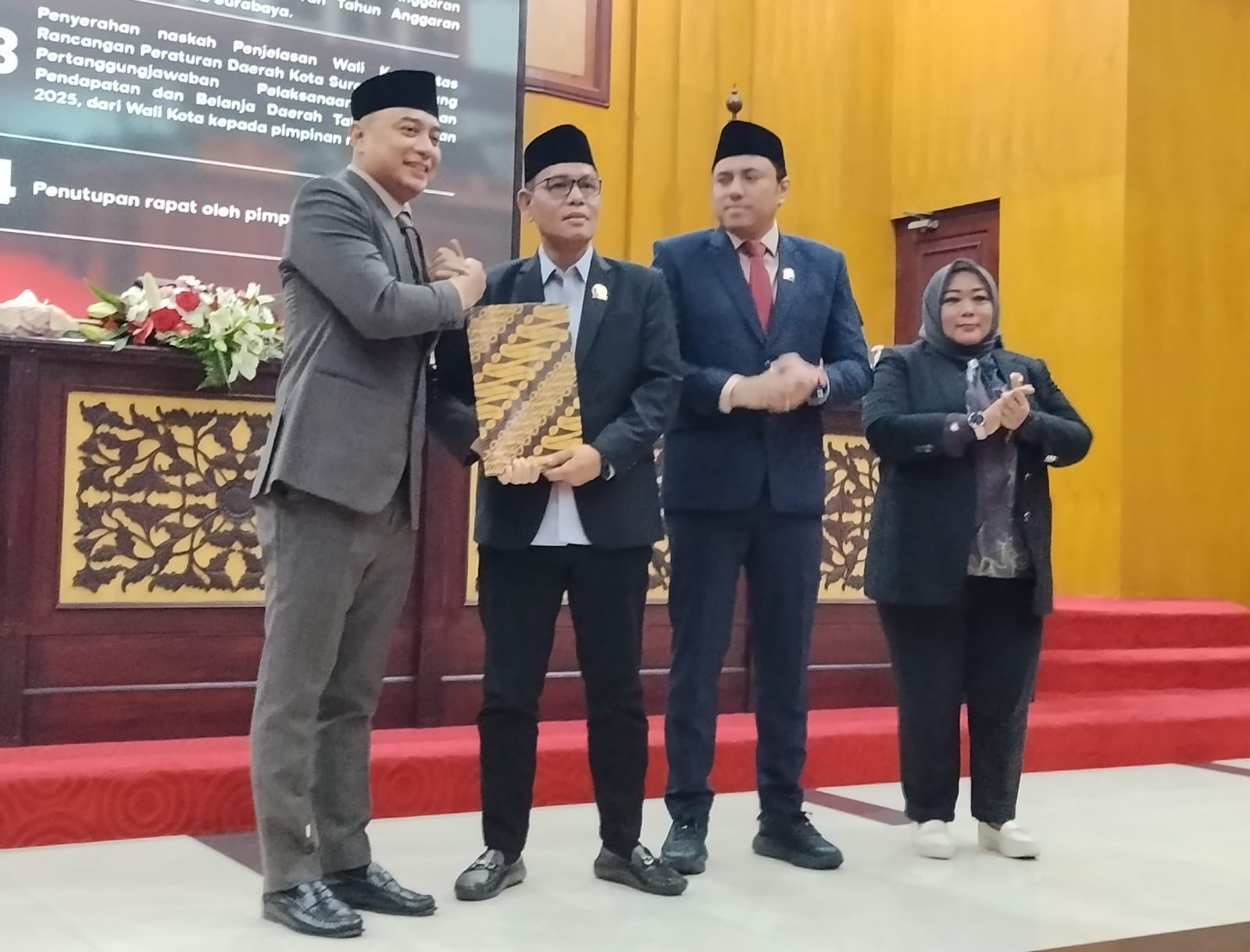 Rapat Paripurna DPRD Surabaya Kantongi SiLPA Rp516 Miliar, Eri Cahyadi Sebut Bukan Anggaran Menganggur