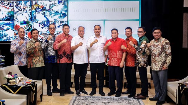 Pemkot Surabaya Resmi Tetapkan Susunan Direksi Perumda Air Minum Surya Sembada 2026–2029