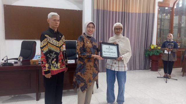 Kisah Sharifatul, Hafizah 30 Juz Anak Petani yang Bebaskan Orang Tua dari Biaya Kuliah Berkat Beasiswa Lumajang
