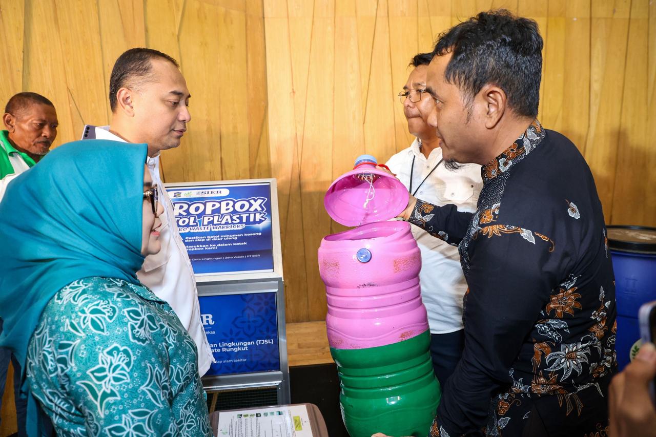 Lewat Lomba Pisang Danor, Wali Kota Eri Alihkan Biaya TPA Benowo ke Pendidikan Gratis
