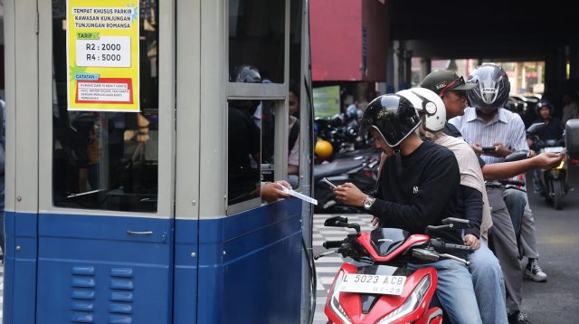 Pemkot Surabaya Siapkan Penyesuaian Tarif Parkir Kawasan Tunjungan, Motor Jadi Rp5.000 dan Mobil Rp10.000