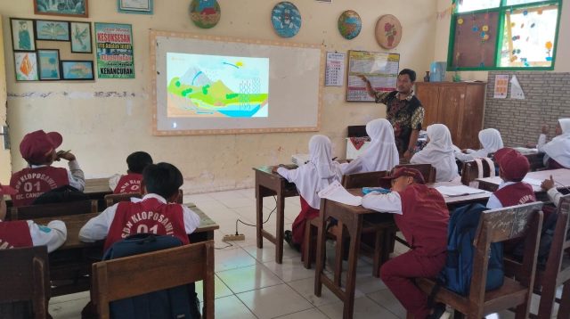 Wacana Gaji Dikelola Pusat, Guru PPPK Paruh Waktu di Lumajang Berharap Kesejahteraan Meningkat