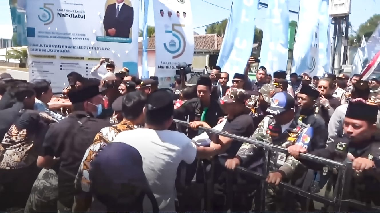 Imbas Aturan Ketum PBNU: Kericuhan Pecah di Muktamar NU Jombang, Masa Saling Dorong