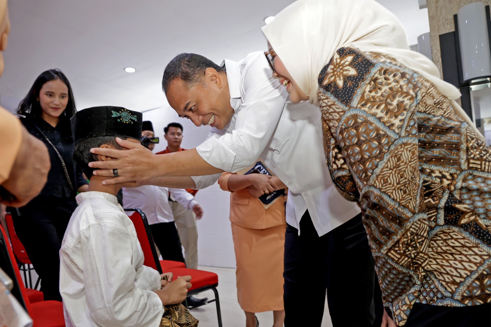 Kisah Haru di Khitan Massal Surabaya, Impian Anak Sunat Terwujud Setelah Tertunda Akibat Biaya