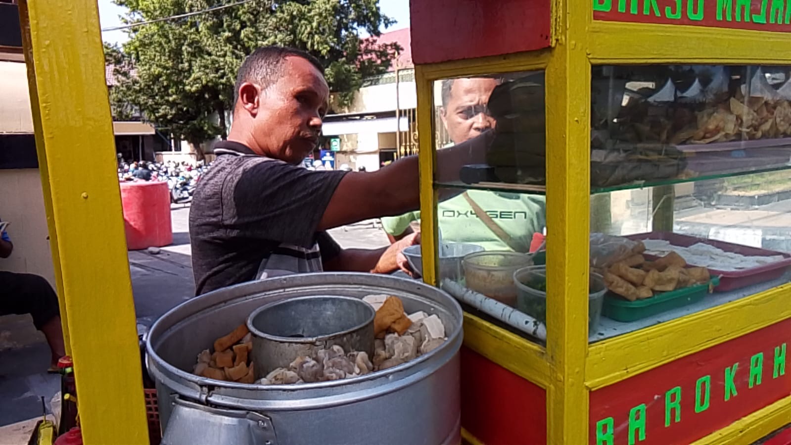 Penjual Bakso di Lumajang Dicoret dari PKH Usai Desil Kesejahteraan Tiba-Tiba Naik