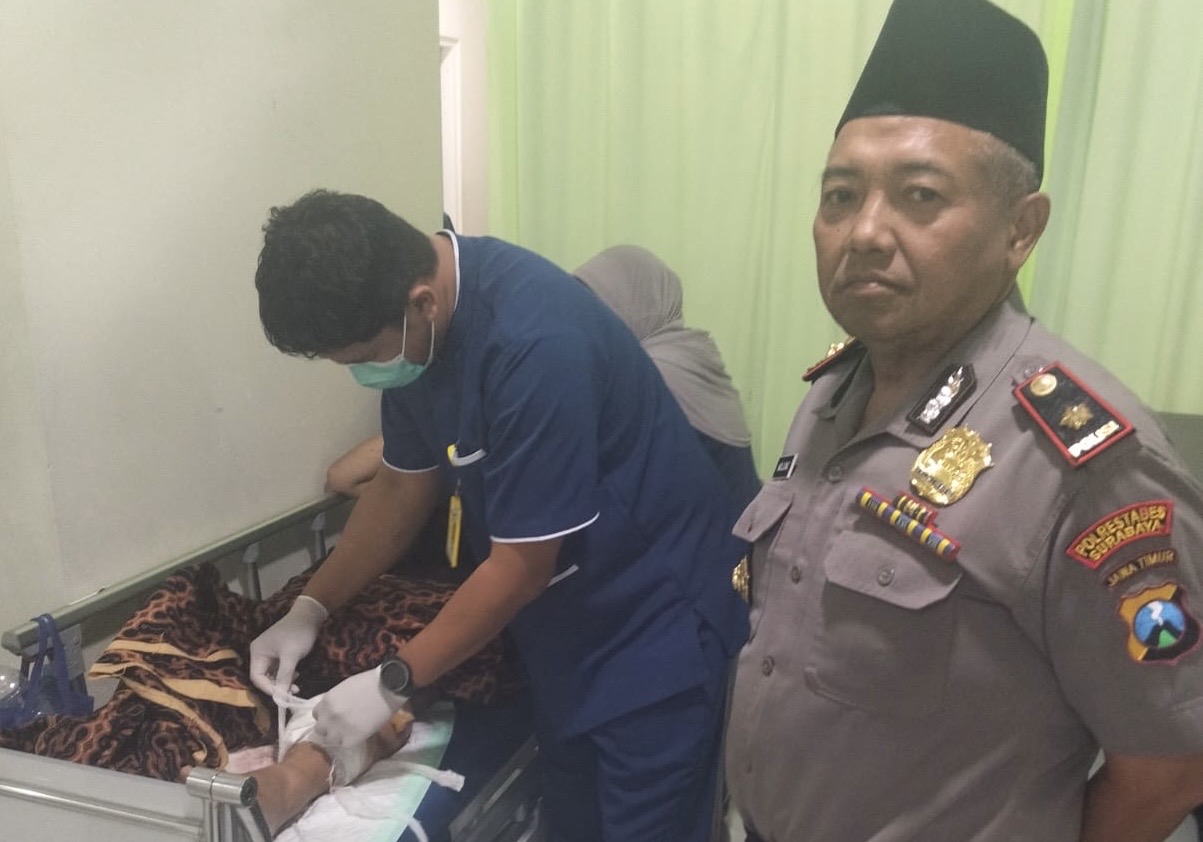 Tak Terima Anak Ditegur, Pria di Surabaya Tega Bacok Istri Siri