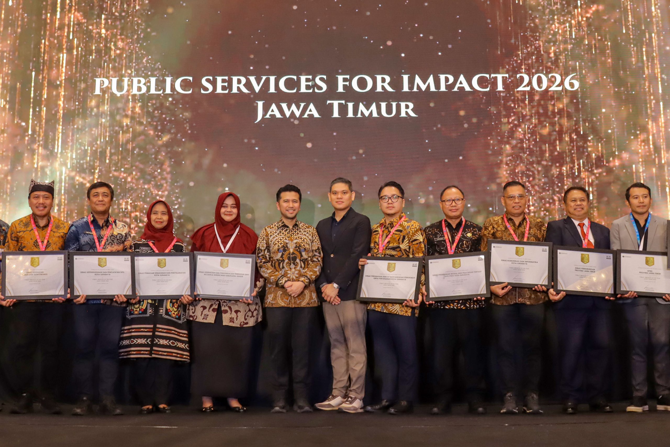5 Perangkat Daerah Pemkot Surabaya Raih Penghargaan Public Service For Impact of The Year Jatim 2026