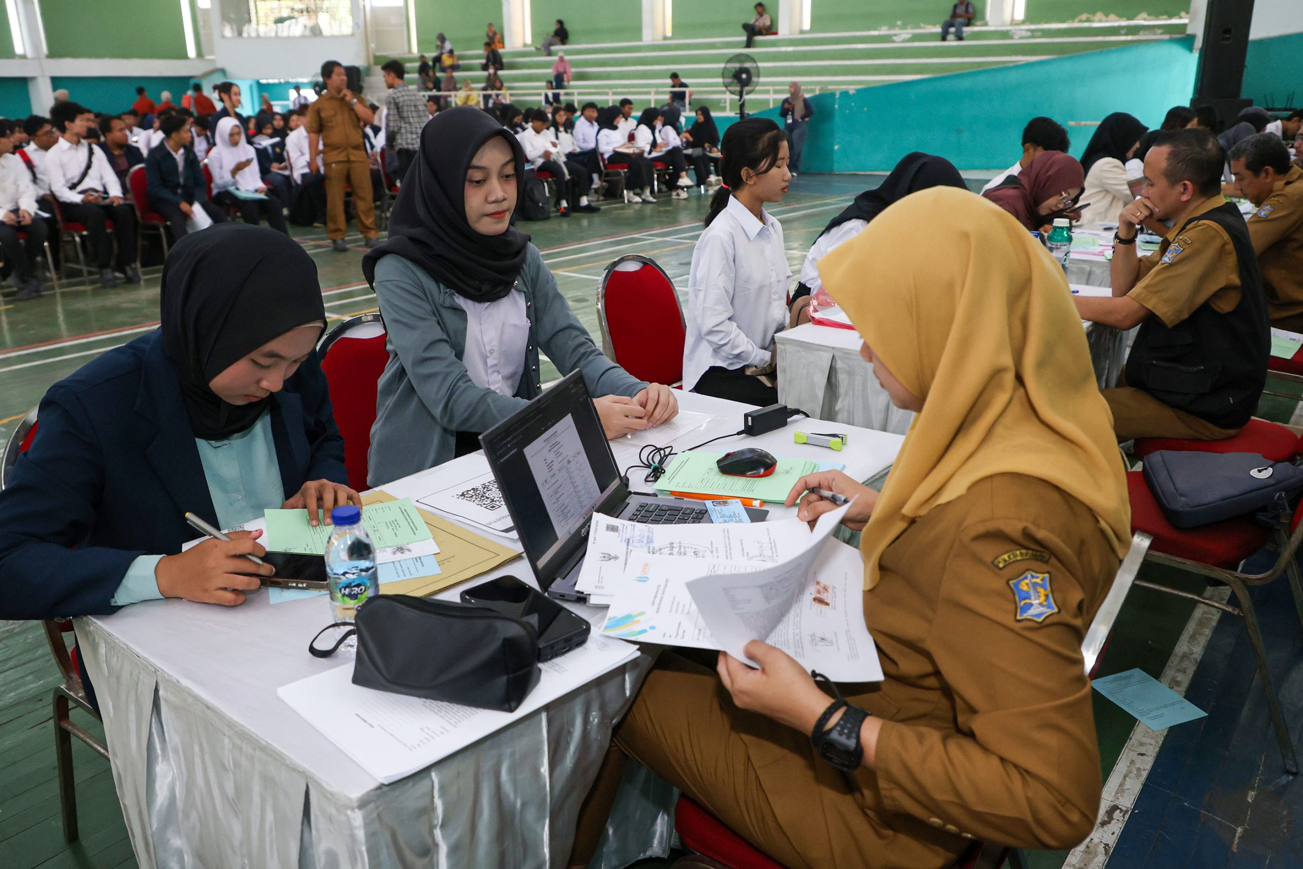 Persaingan Ketat, 1.214 Mahasiswa Surabaya Lolos Beasiswa Pemkot dari 5 Ribu Pendaftar