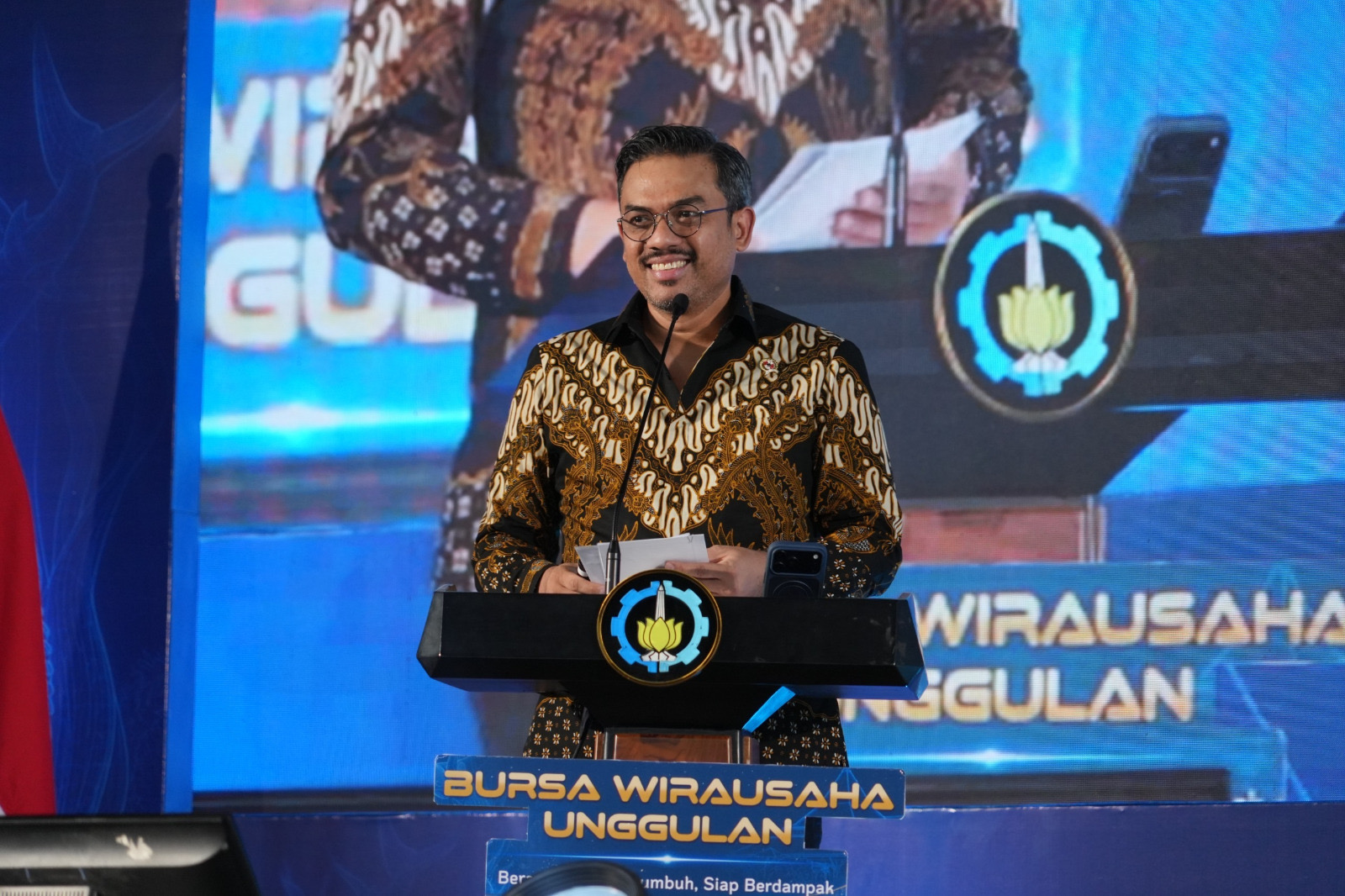 Wajib Halal Berlaku Oktober 2026, Pemerintah Pastikan Kelonggaran Bagi UMKM Kecil