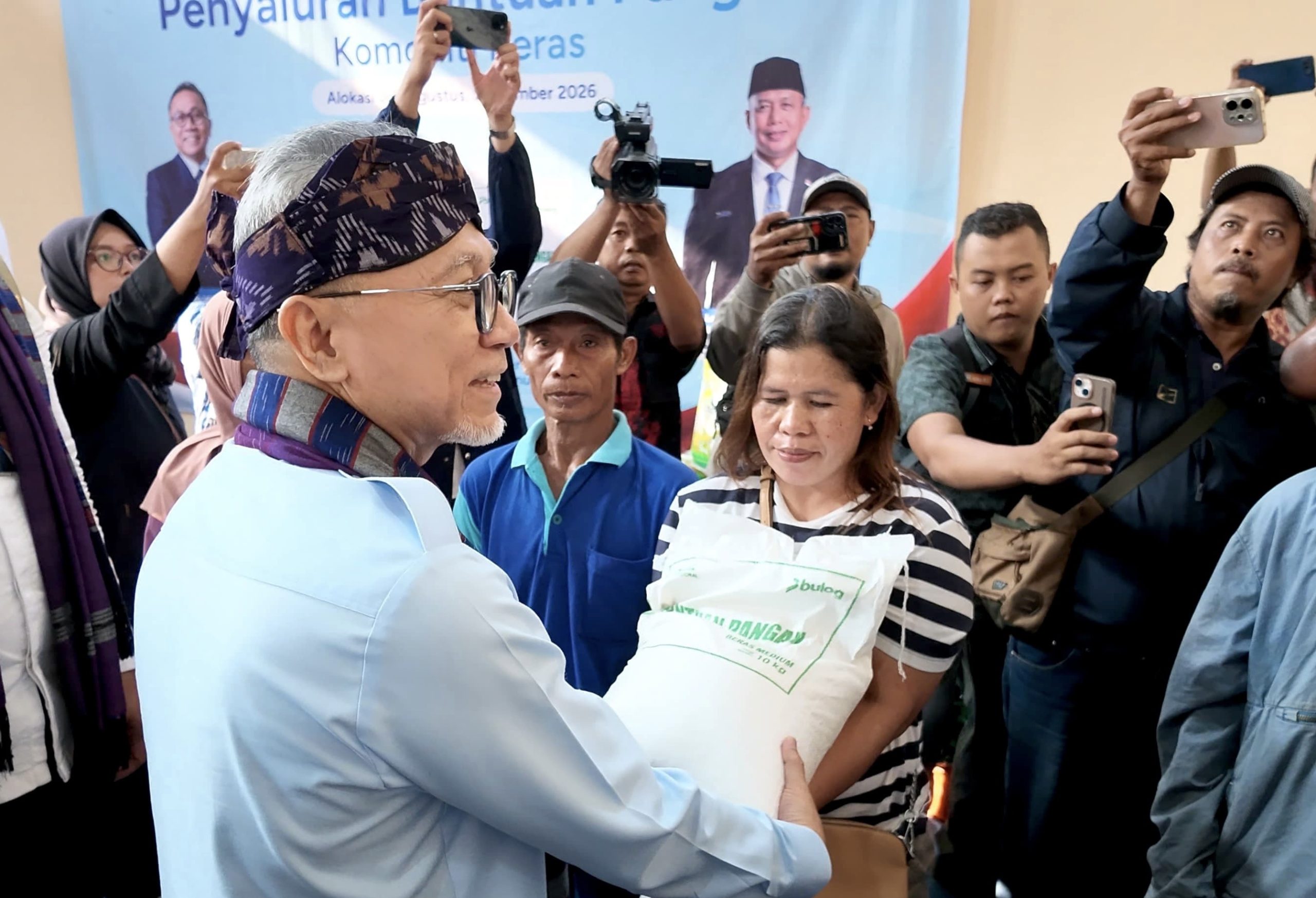 7,5 Ribu Ton Beras Bantuan Cair di Kediri, Menko Pangan Cek Penyaluran