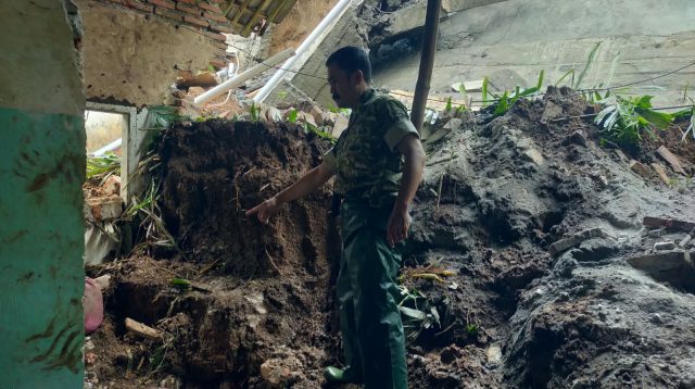 Longsor Timpa Rumah di Pronojiwo Lumajang, Ayah dan Anak Tewas