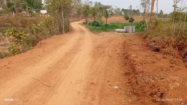 Perbaiki Jalan Areal Tebu di Bantul, SGN Bantu Perlancar Akses Petani Selopamioro