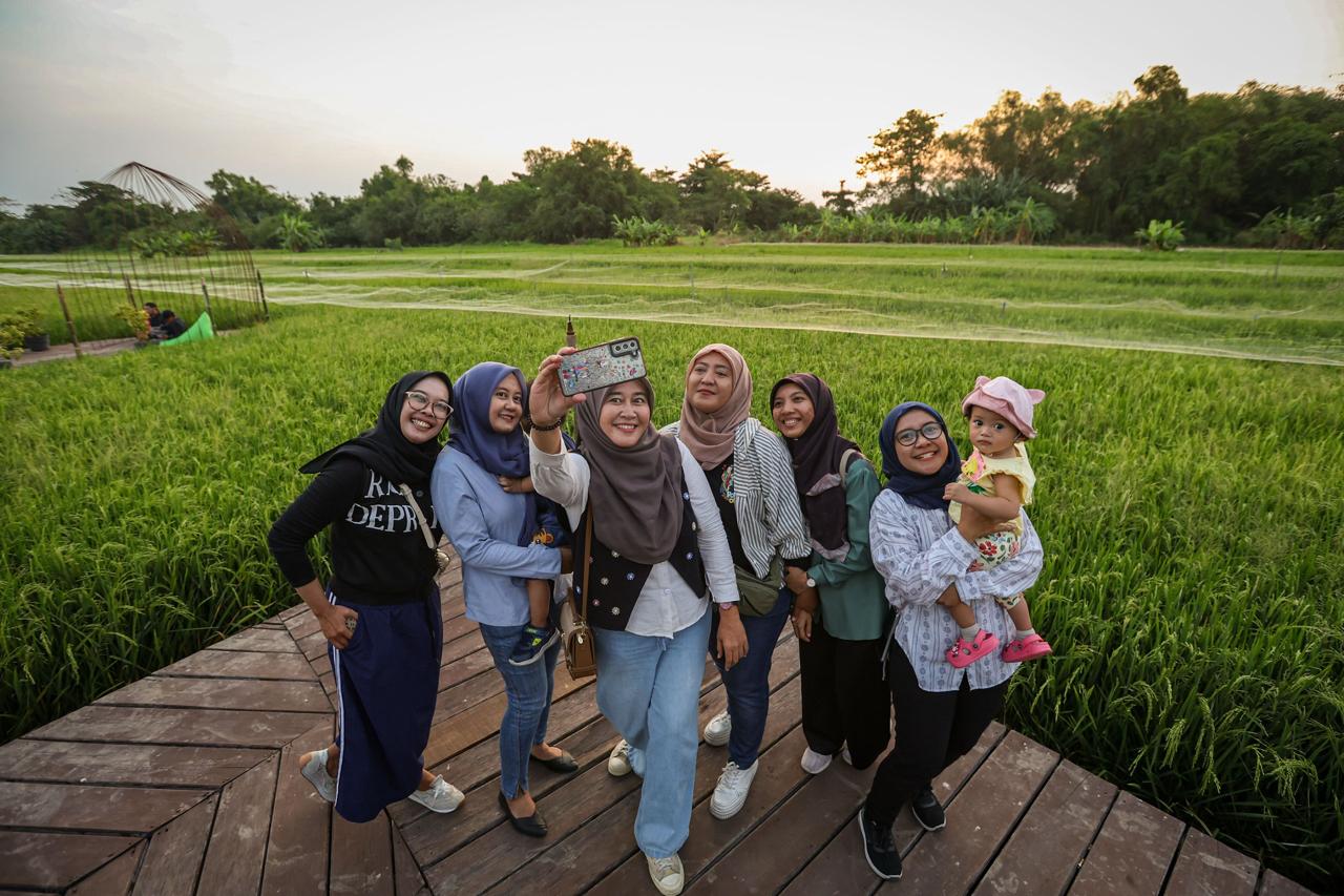 Pemkot Surabaya Uji Coba Hutan Kota Jeruk Buka Hingga Malam Hari